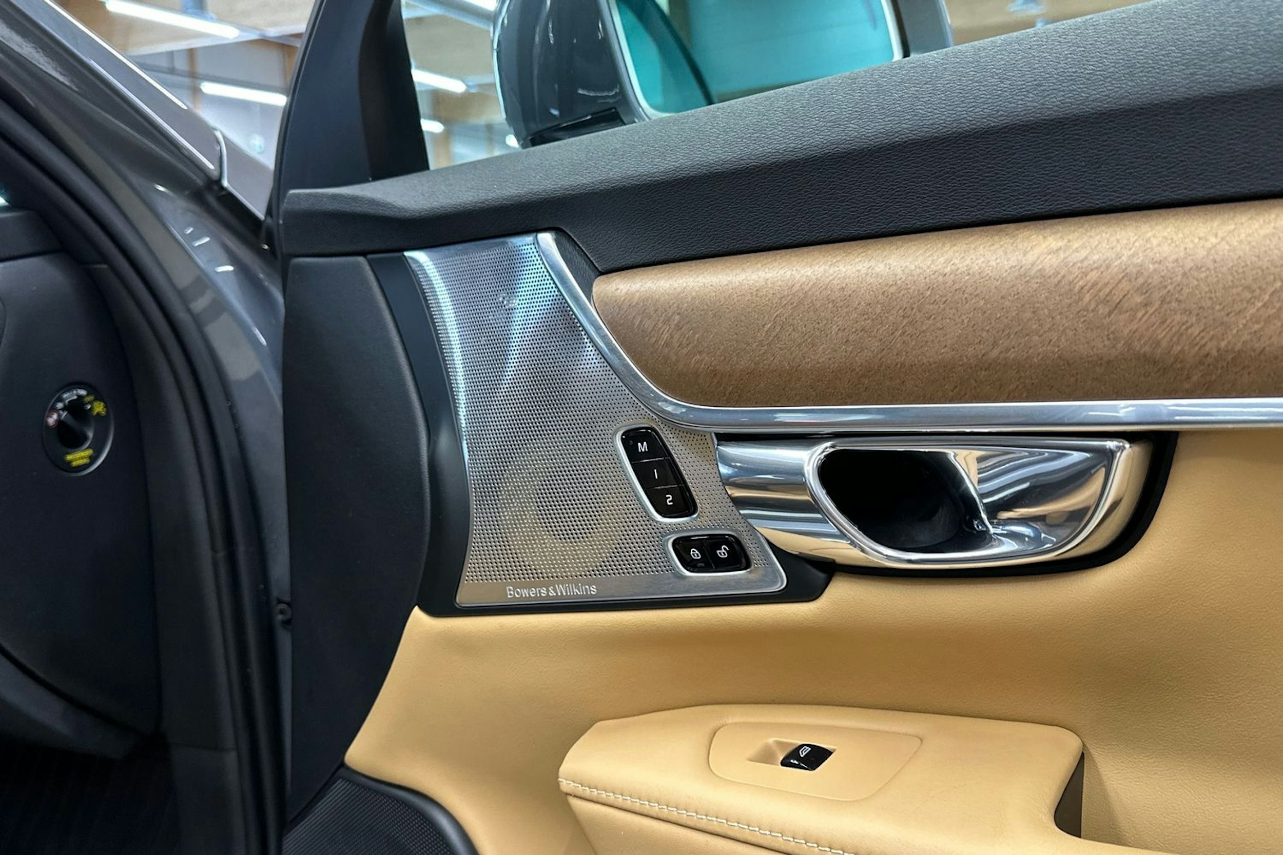 harmaa Volvo S90 2017 kuva 14.