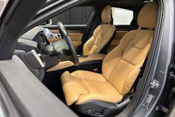 harmaa Volvo S90 2017 kuva 19.