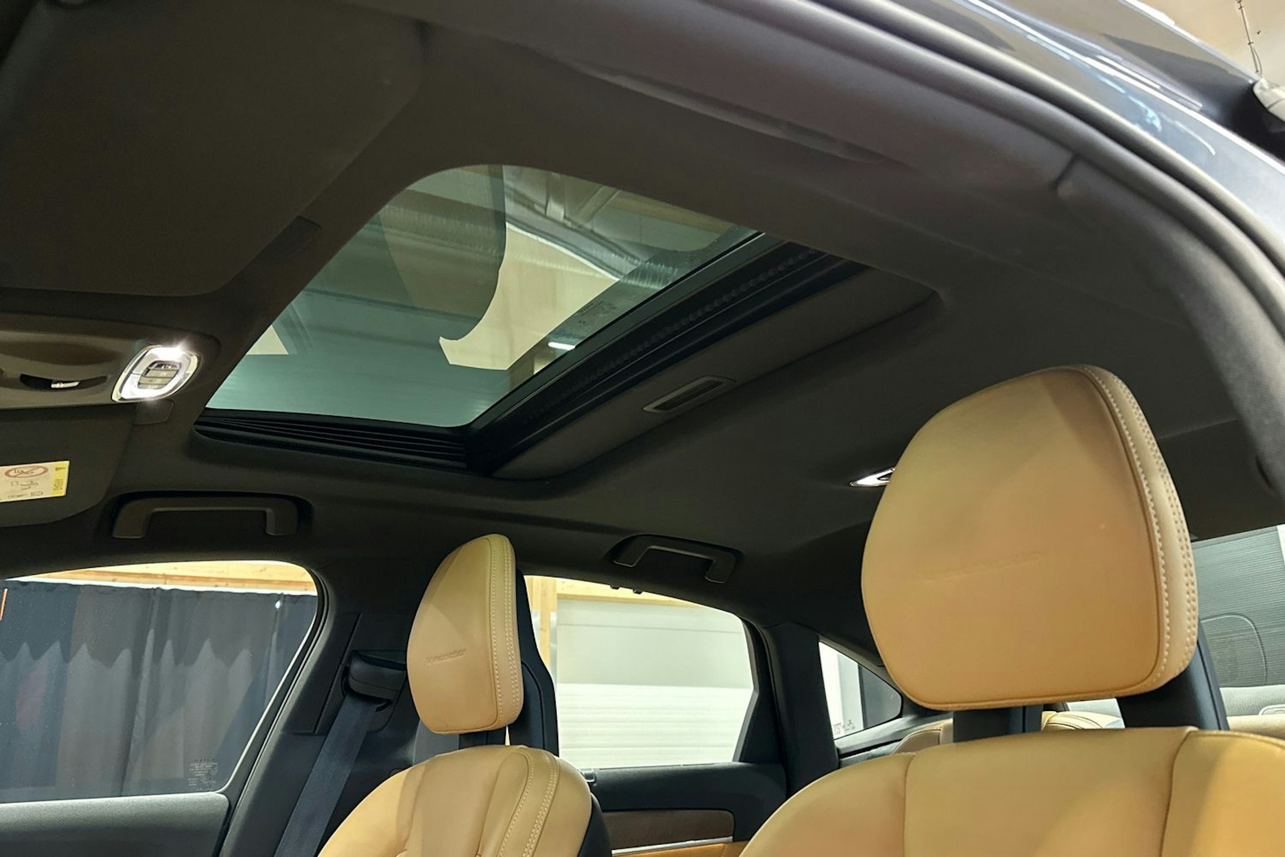 harmaa Volvo S90 2017 kuva 20.