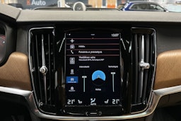 harmaa Volvo S90 2017 kuva 22.