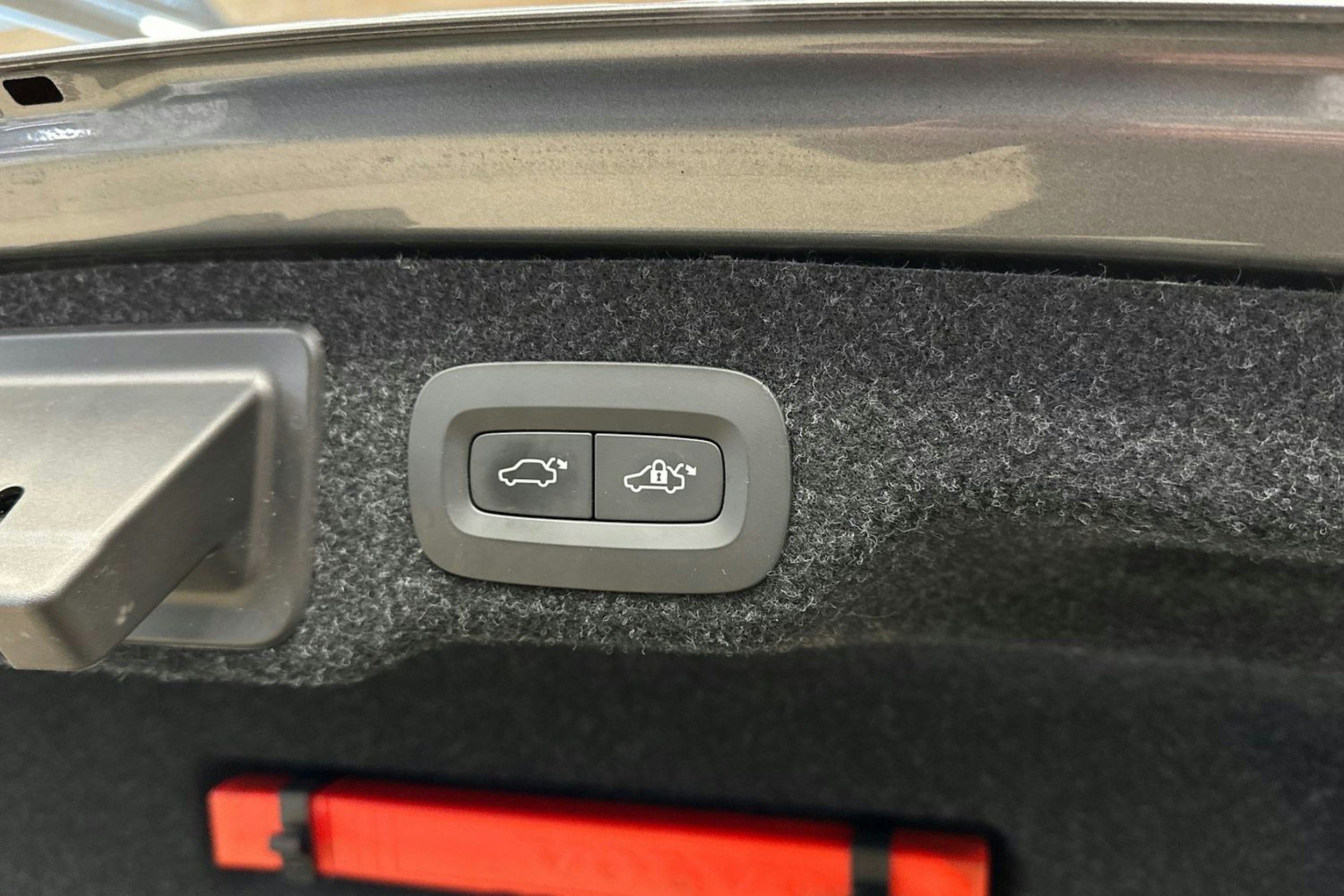 harmaa Volvo S90 2017 kuva 36.