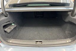 Sininen Volvo S90 2017 kuva 18.