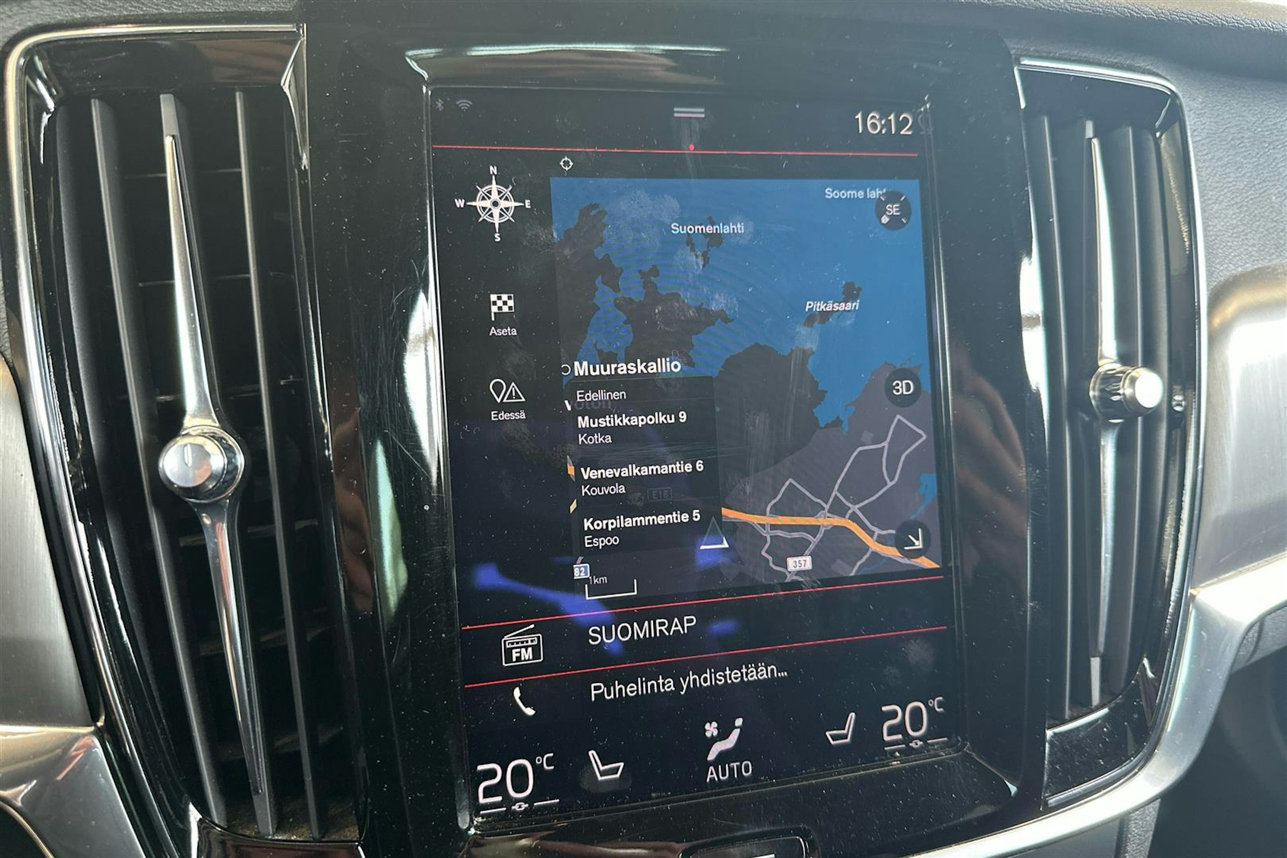 hopea Volvo S90 2017 kuva 14.