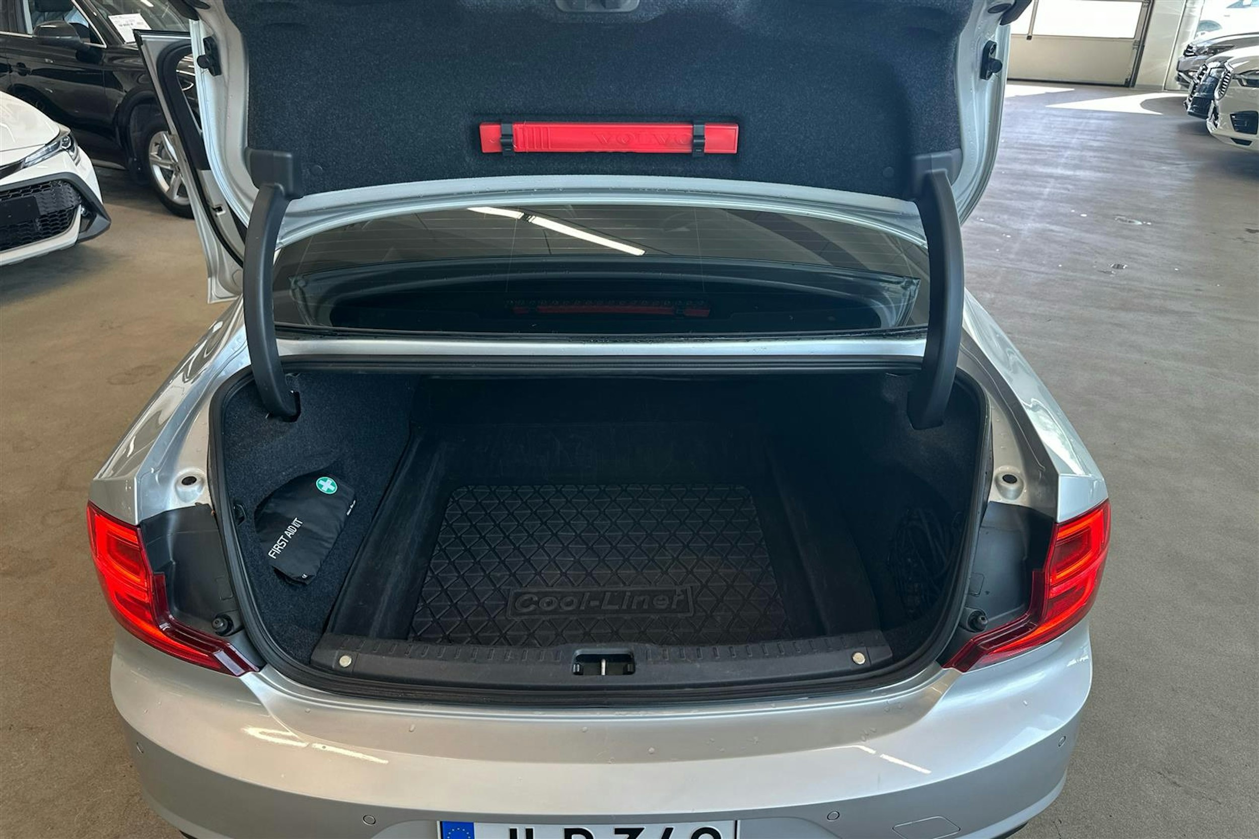 hopea Volvo S90 2017 kuva 21.