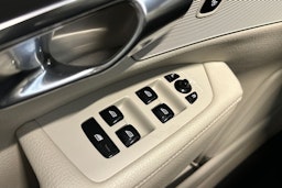 sininen Volvo S90 2017 kuva 20.