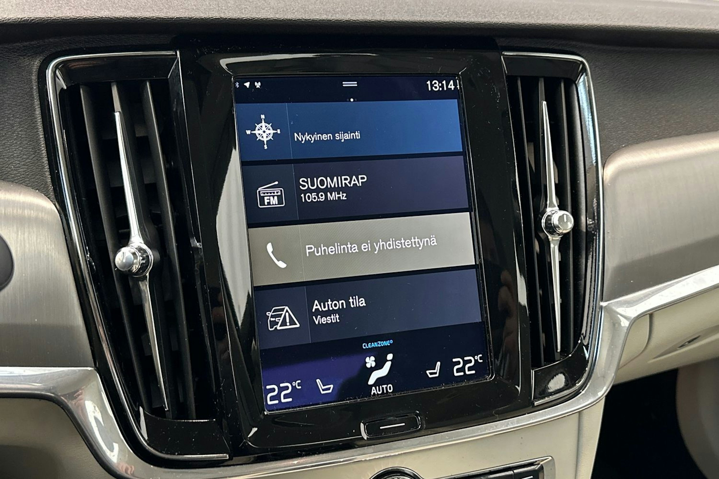 sininen Volvo S90 2017 kuva 25.