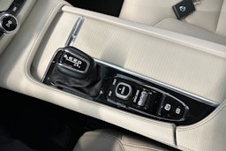 sininen Volvo S90 2017 kuva 31.