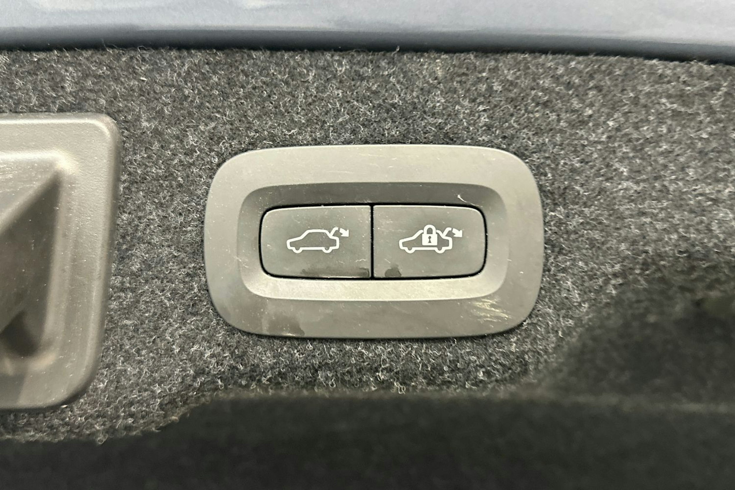 sininen Volvo S90 2017 kuva 34.