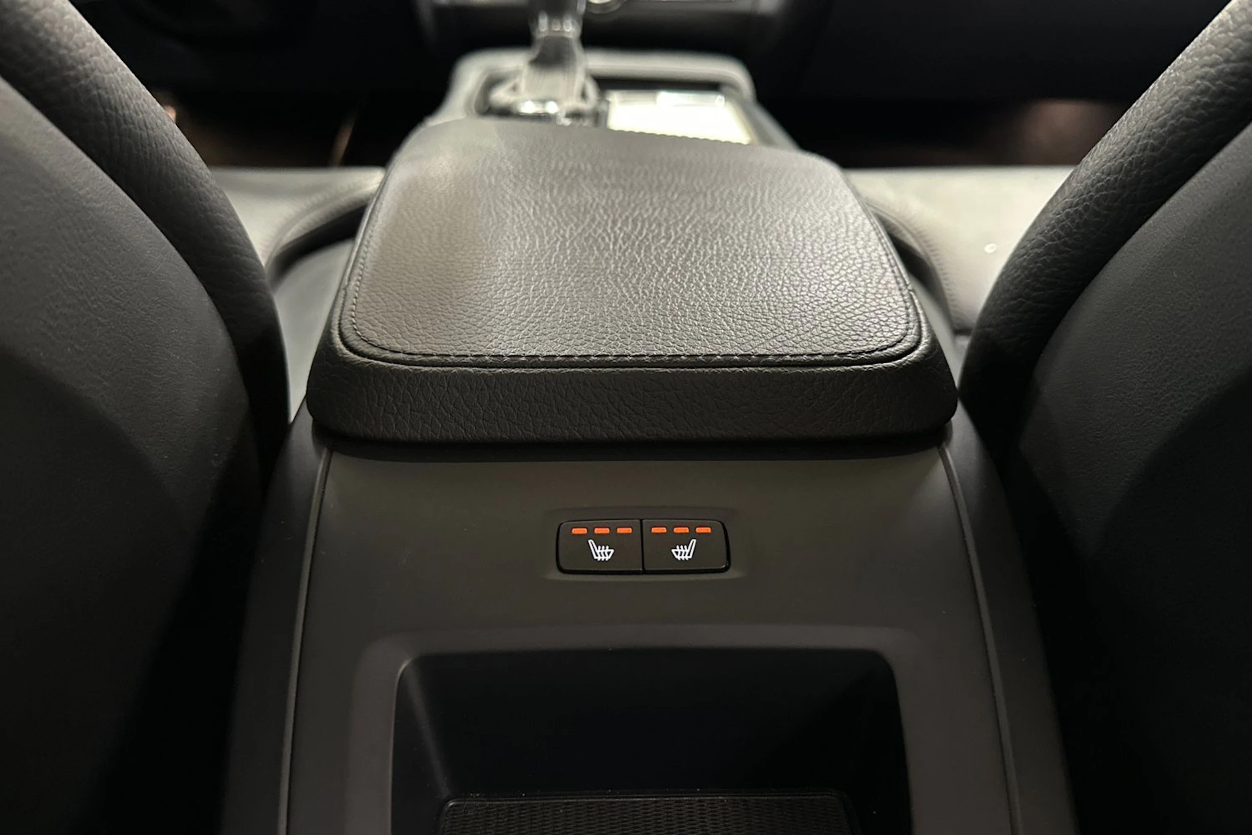 sininen Volvo S90 2017 kuva 15.