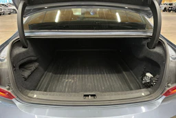 sininen Volvo S90 2017 kuva 24.