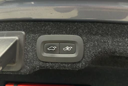 sininen Volvo S90 2017 kuva 25.