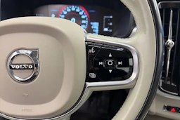 musta Volvo S90 2017 kuva 22.