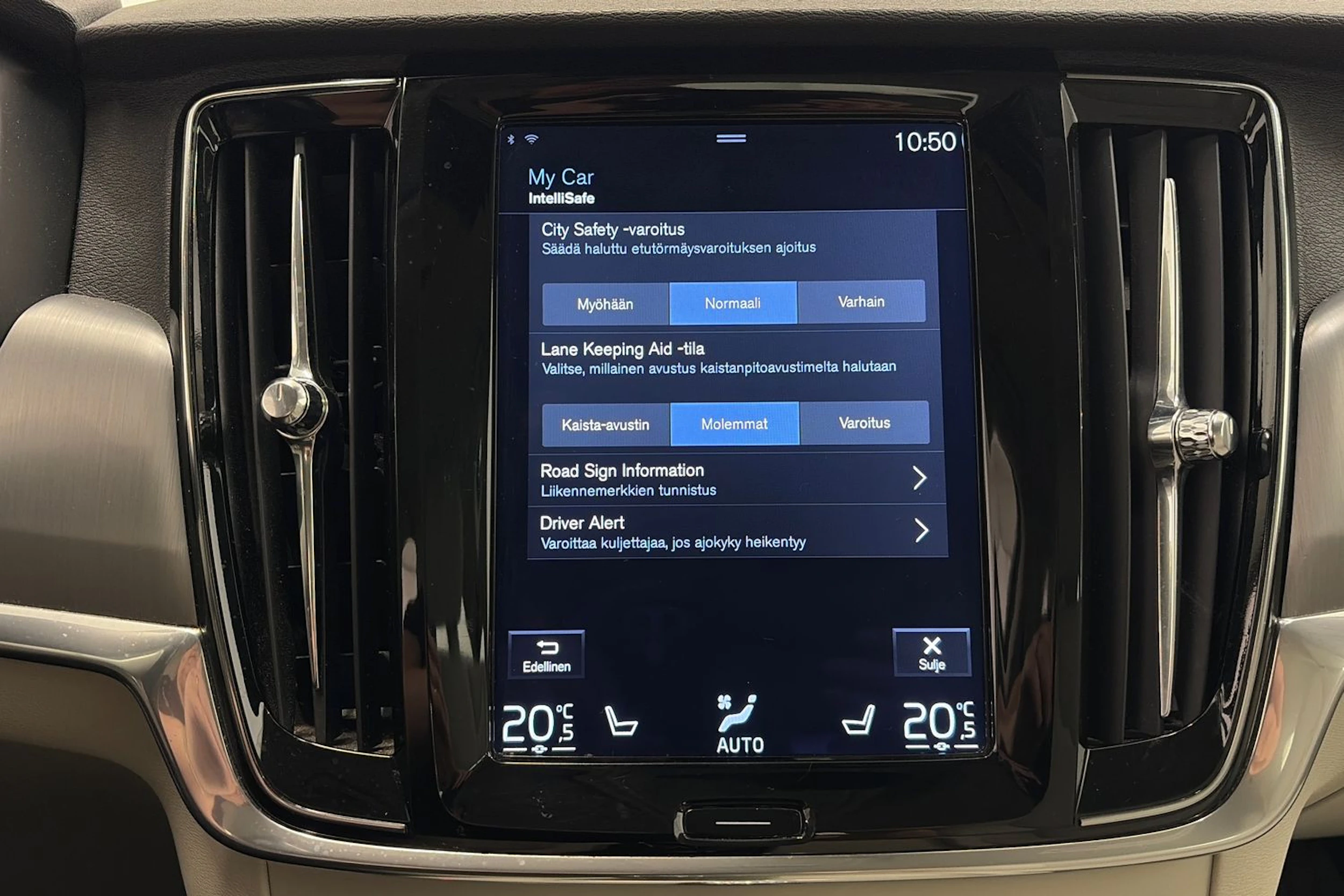 musta Volvo S90 2017 kuva 25.