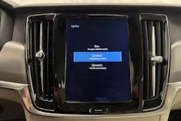 musta Volvo S90 2017 kuva 28.
