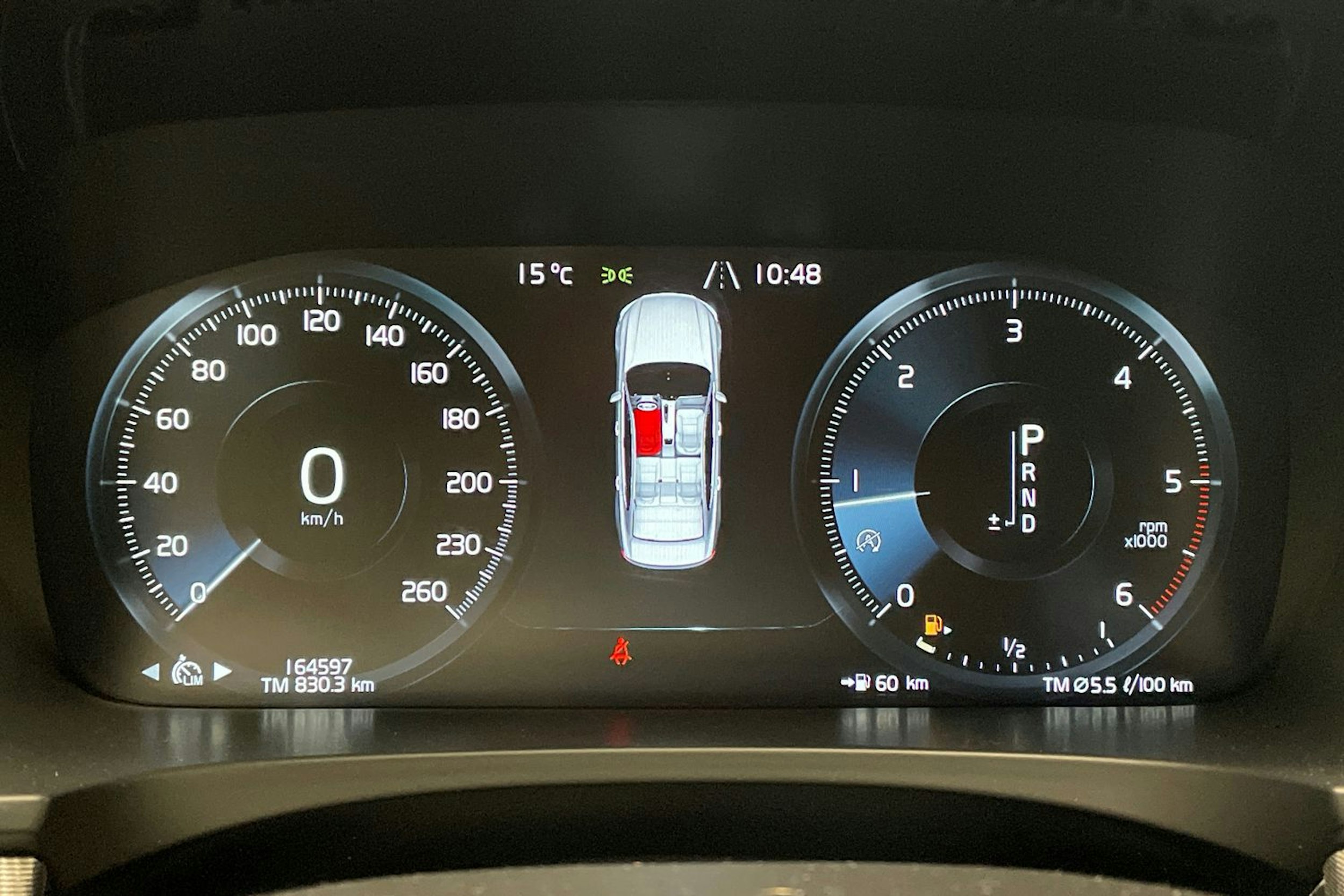 valkoinen Volvo S90 2017 kuva 16.