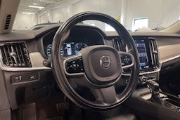 valkoinen Volvo S90 2017 kuva 27.