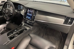 valkoinen Volvo S90 2017 kuva 29.