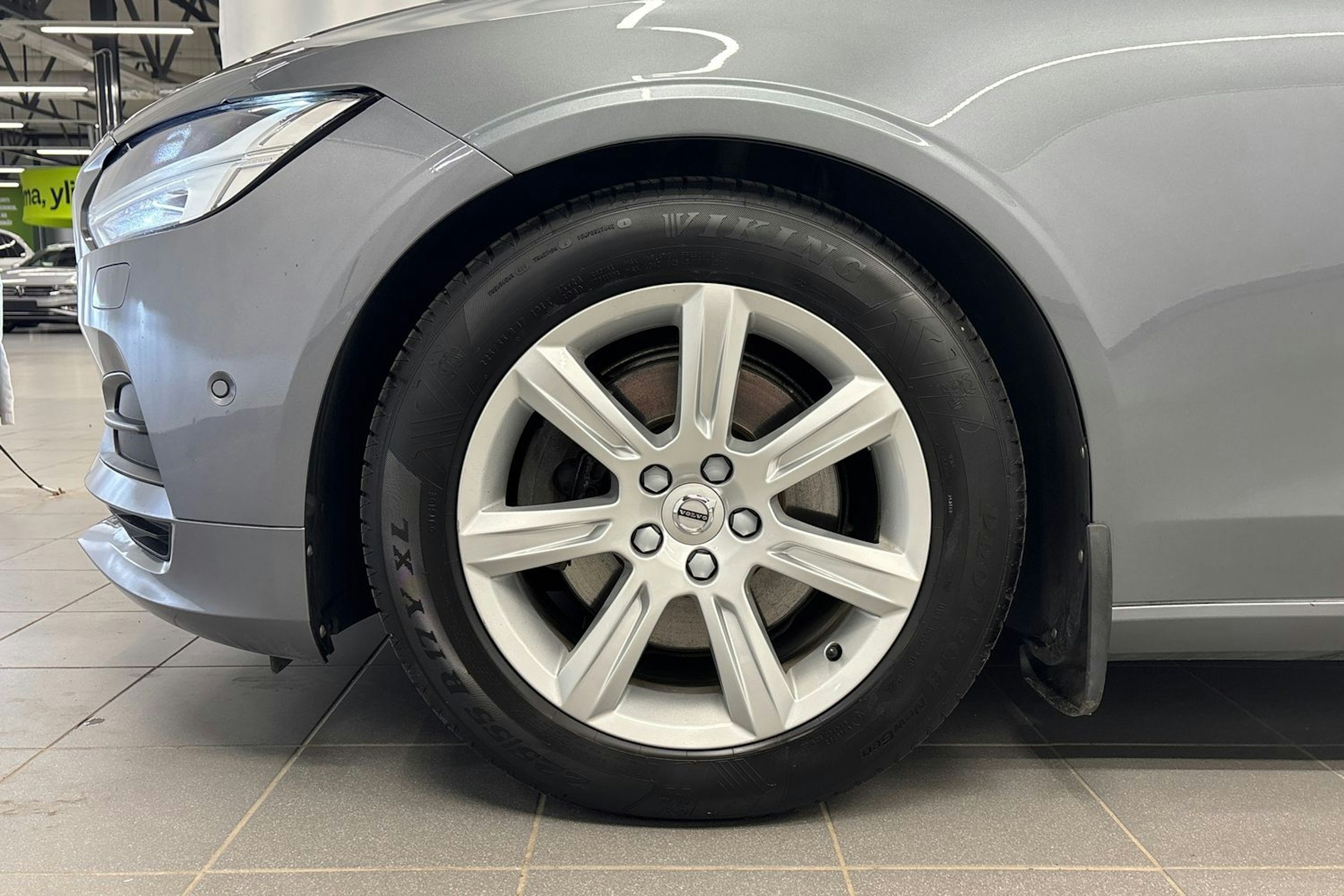 harmaa Volvo S90 2017 kuva 9.