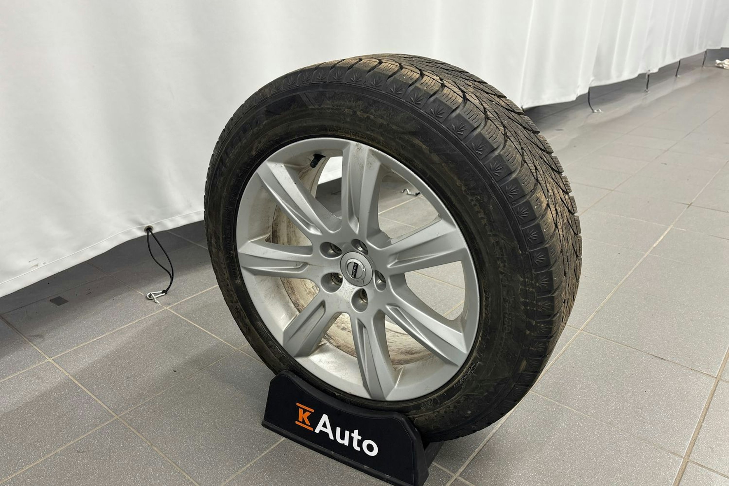 harmaa Volvo S90 2017 kuva 10.