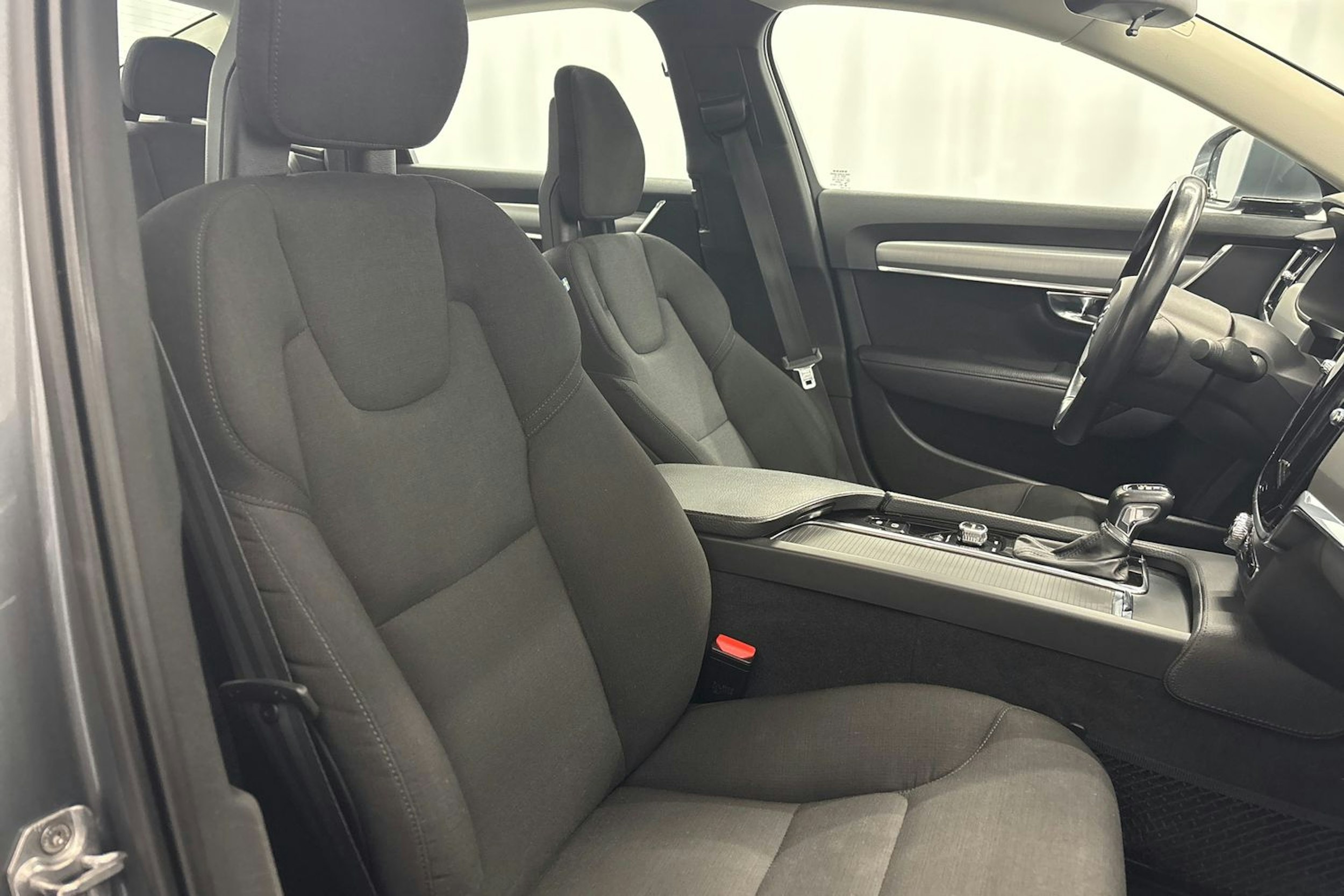 harmaa Volvo S90 2017 kuva 11.
