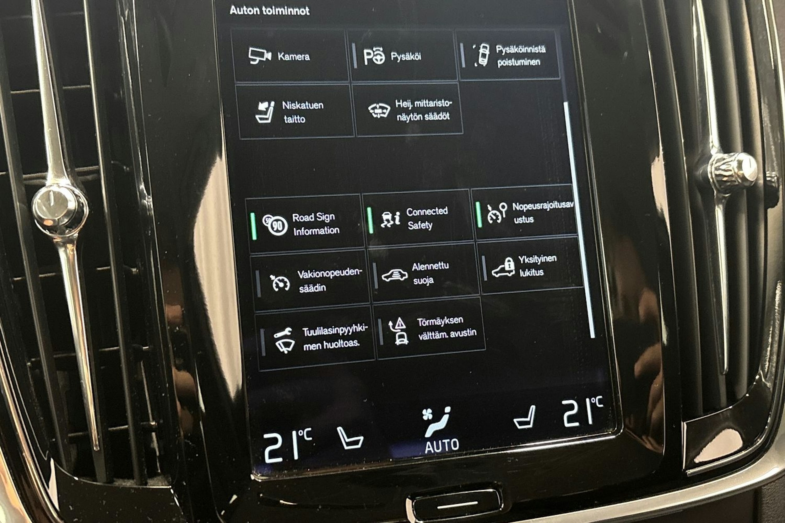 harmaa Volvo S90 2017 kuva 20.