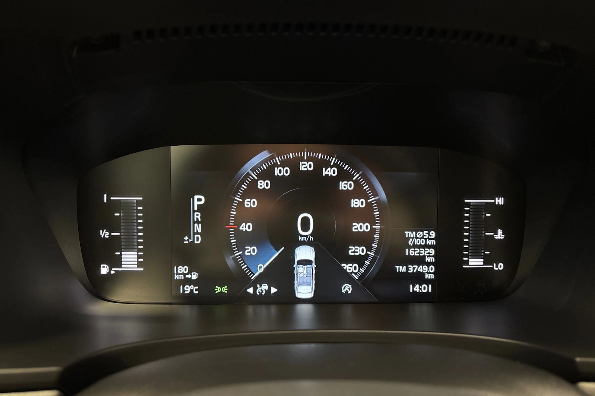 harmaa Volvo S90 2018 kuva 14.
