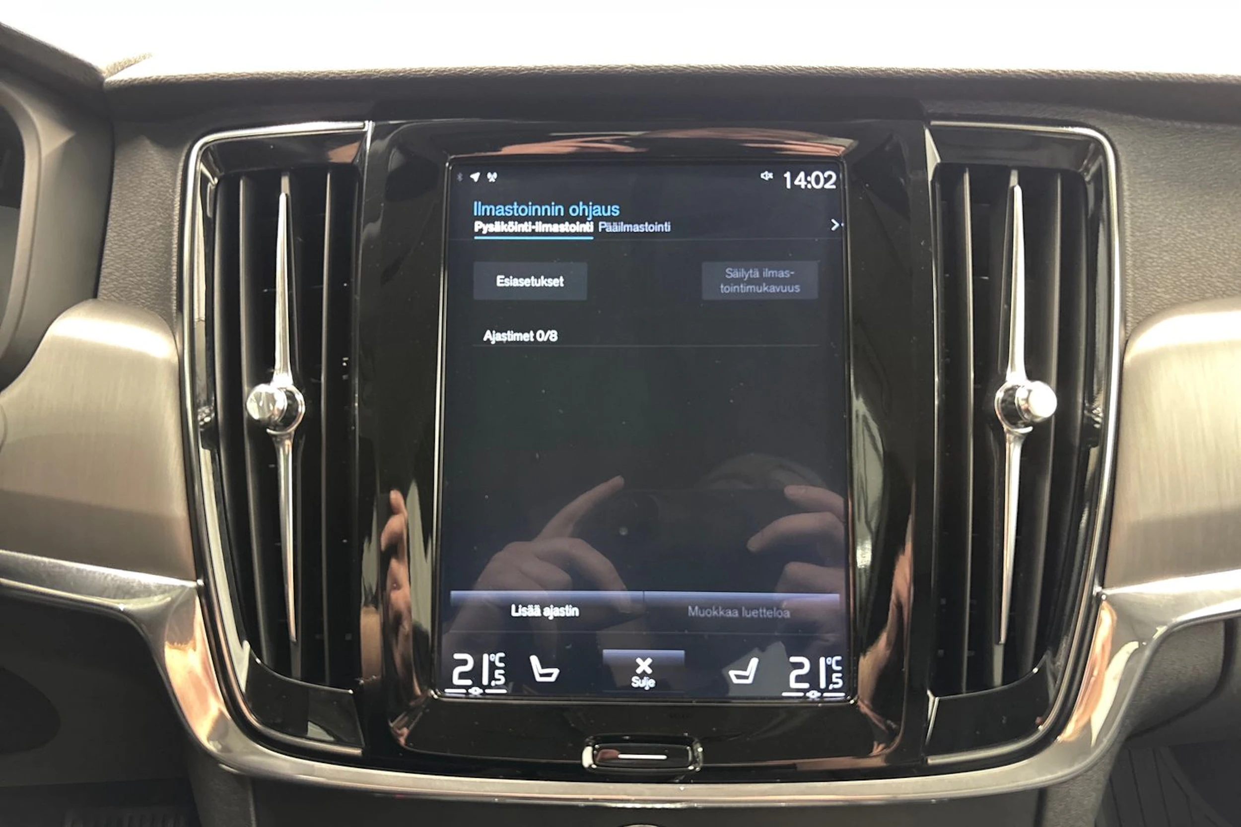 harmaa Volvo S90 2018 kuva 19.