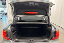 harmaa Volvo S90 2018 kuva 22.