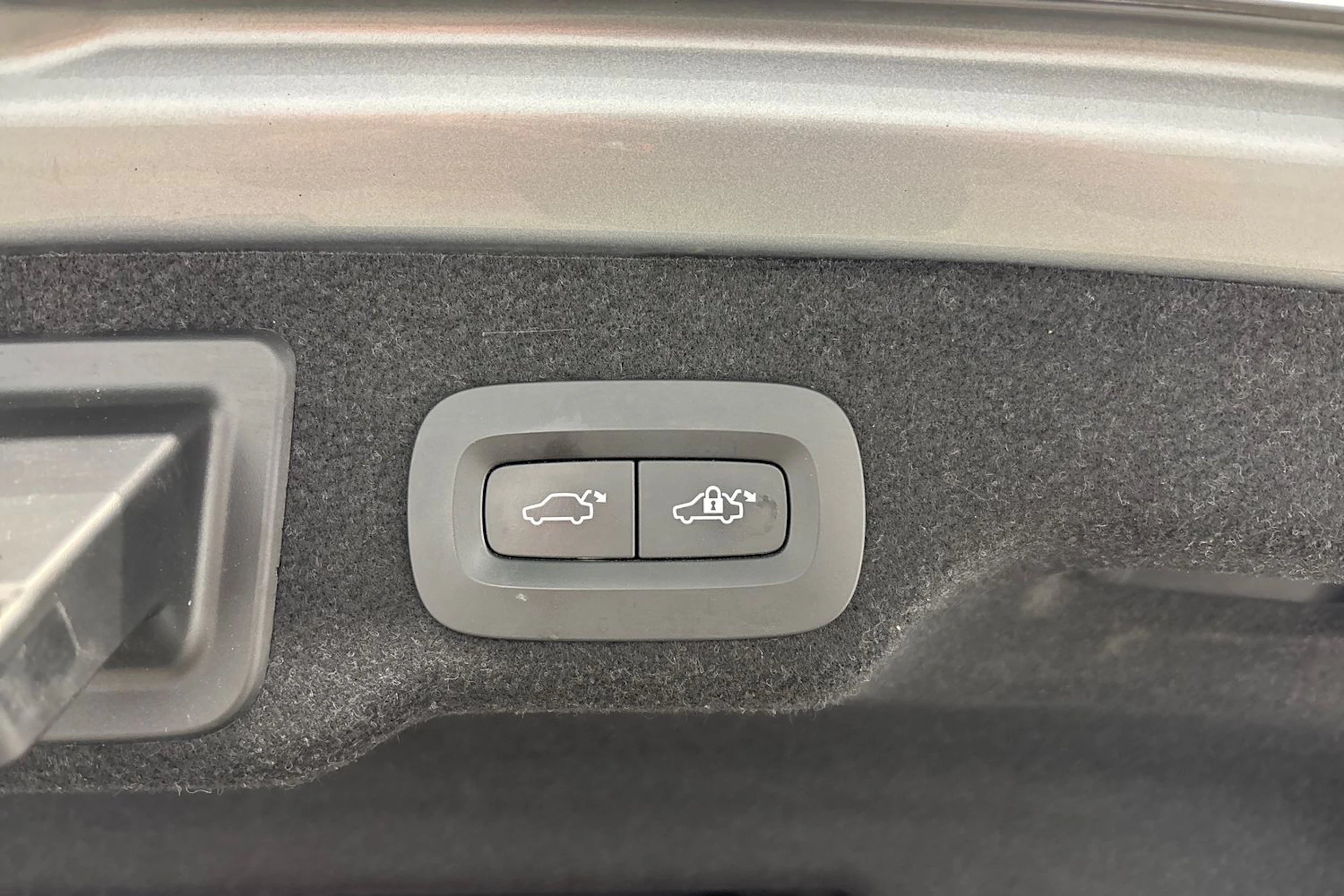 harmaa Volvo S90 2018 kuva 23.