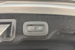 harmaa Volvo S90 2018 kuva 23.