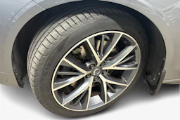 harmaa Volvo S90 2018 kuva 12.