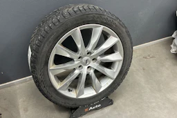 harmaa Volvo S90 2018 kuva 13.