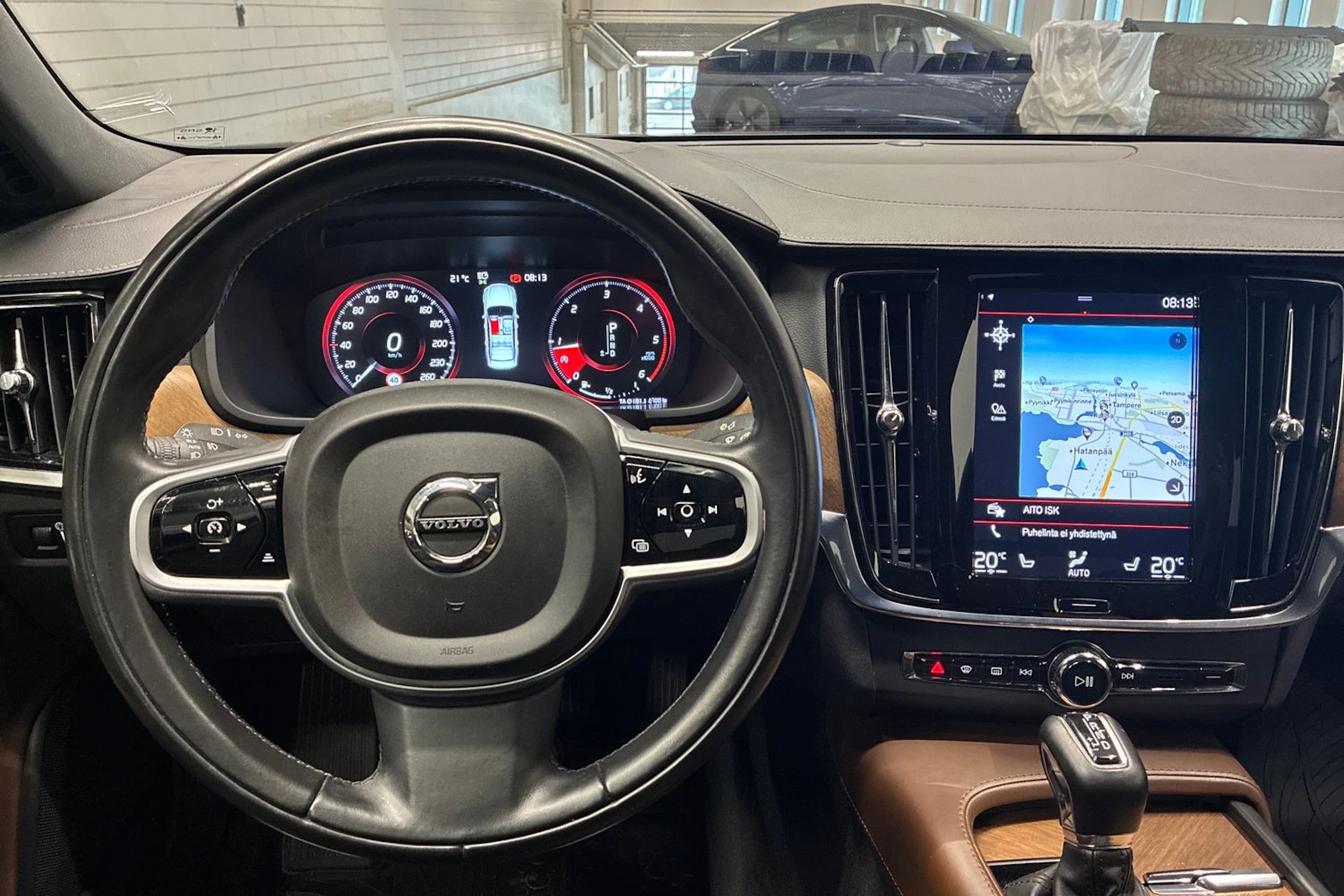 harmaa Volvo S90 2018 kuva 15.