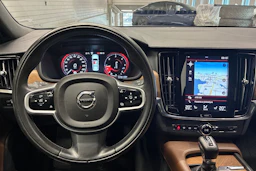 harmaa Volvo S90 2018 kuva 15.