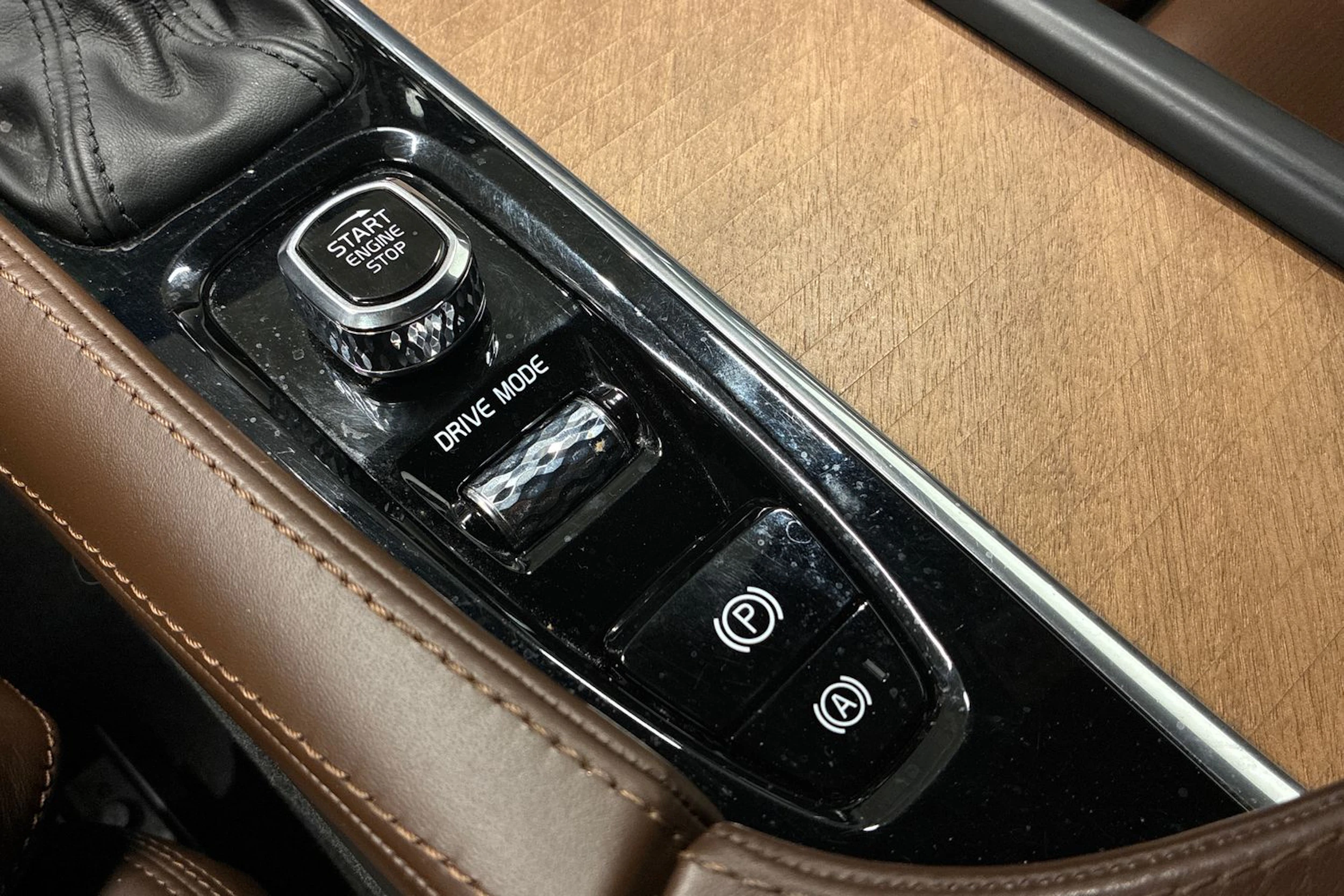 harmaa Volvo S90 2018 kuva 23.