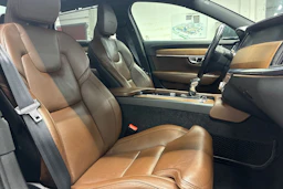 harmaa Volvo S90 2018 kuva 34.