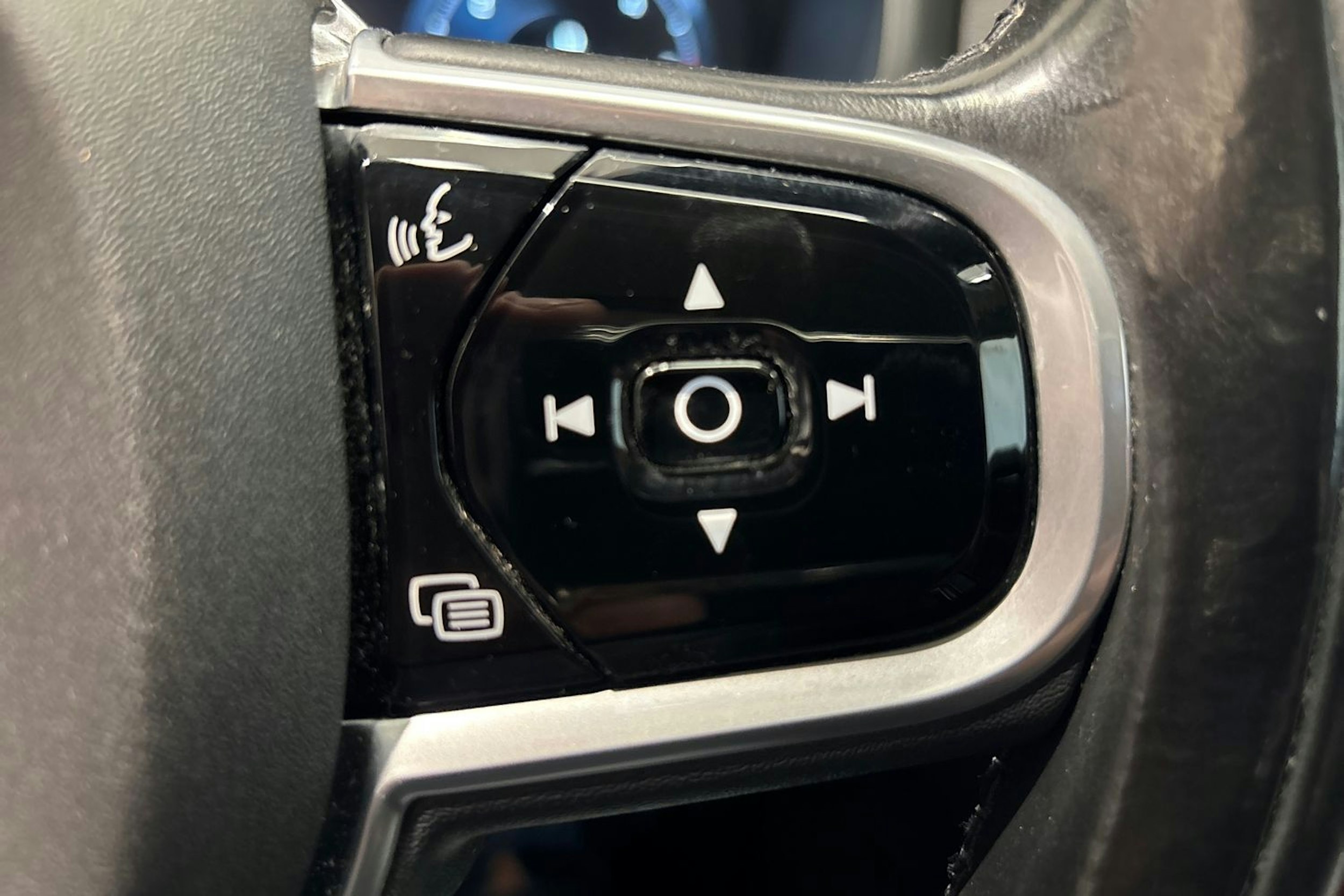 hopea Volvo S90 2018 kuva 16.