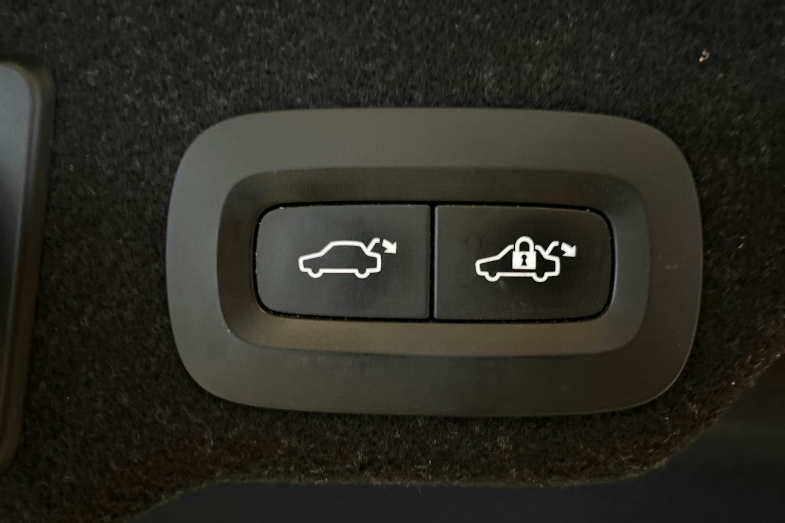 harmaa Volvo S90 2018 kuva 16.