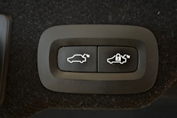 harmaa Volvo S90 2018 kuva 16.