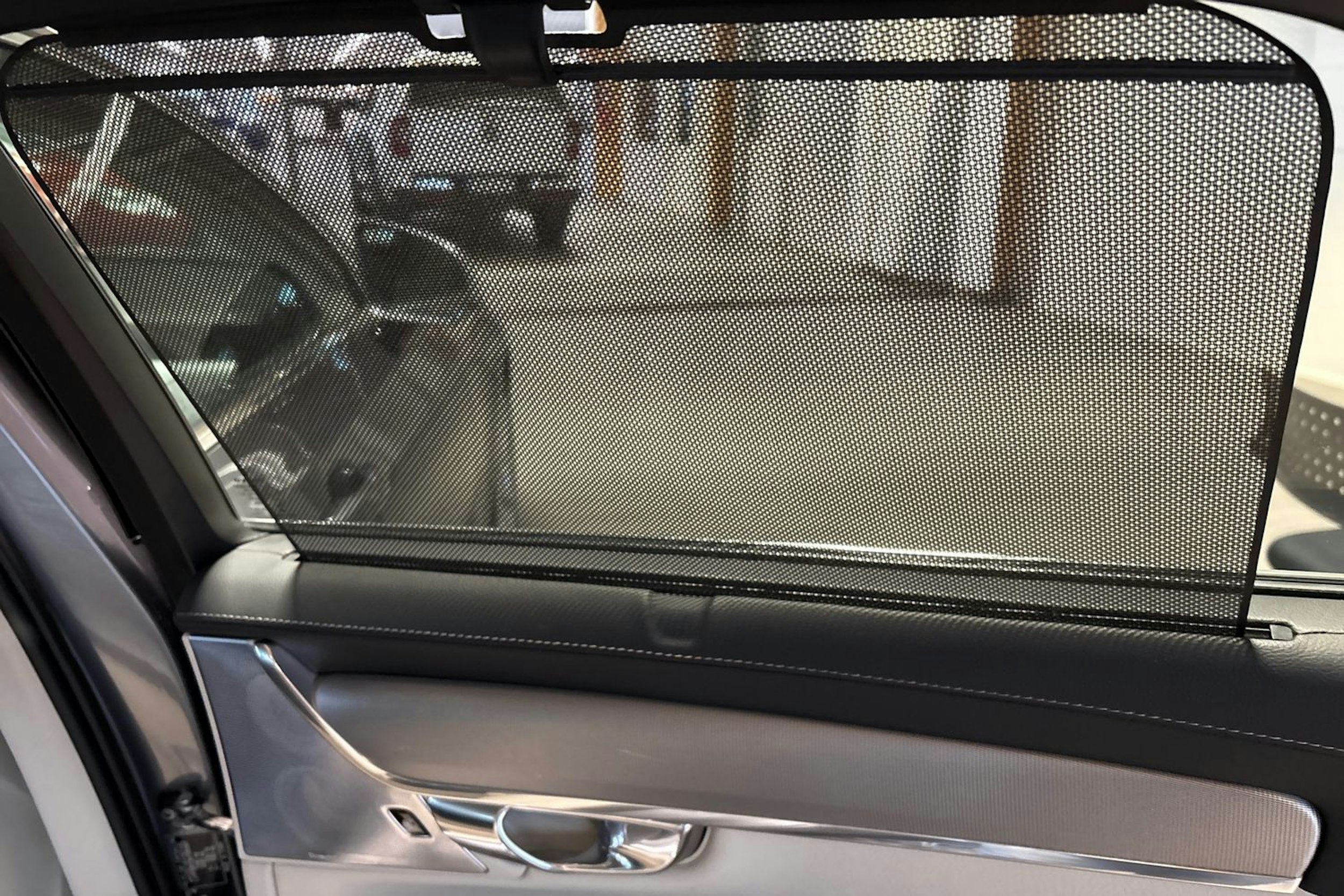 harmaa Volvo S90 2018 kuva 17.