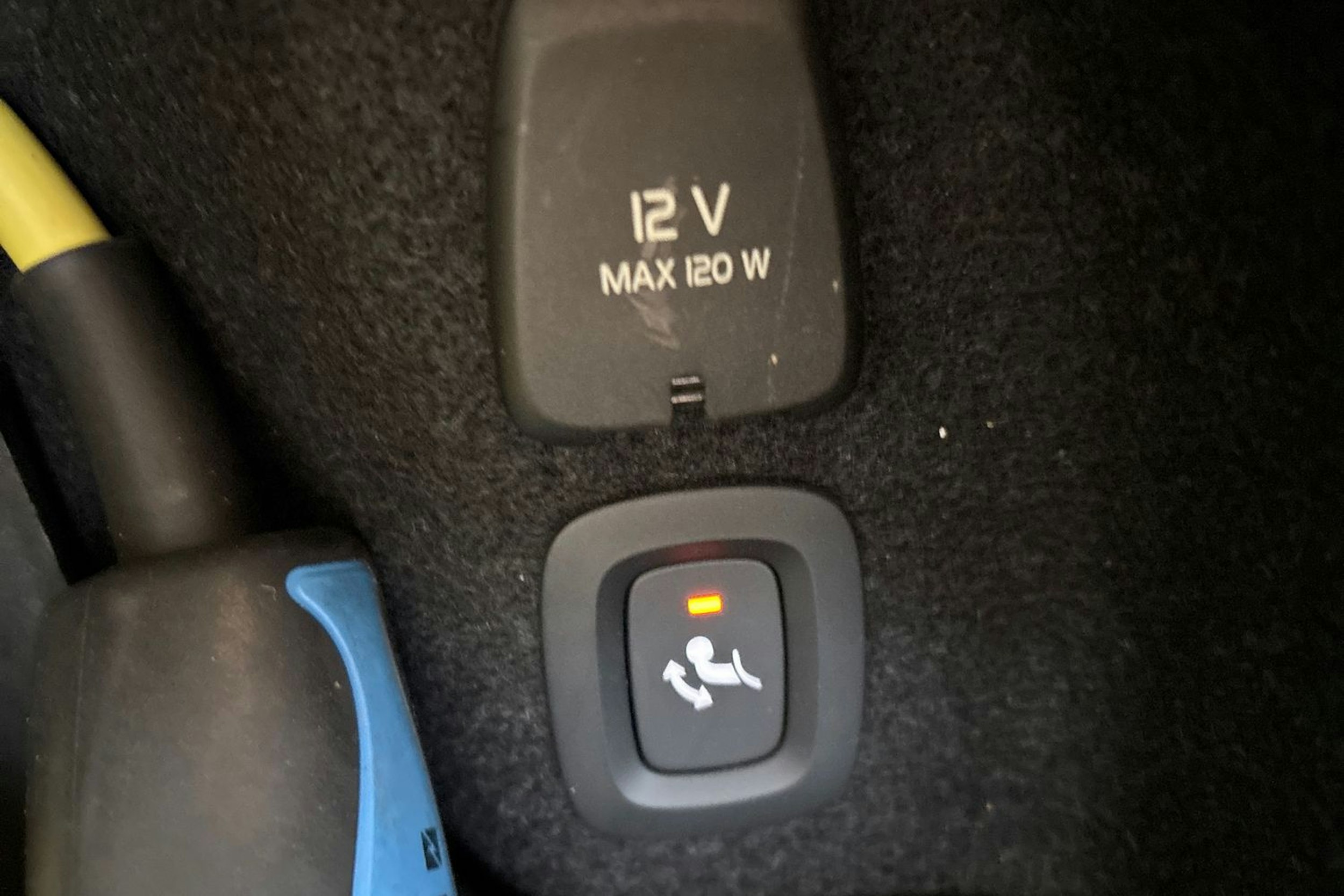 harmaa Volvo S90 2018 kuva 18.