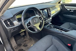 valkoinen Volvo S90 2018 kuva 3.