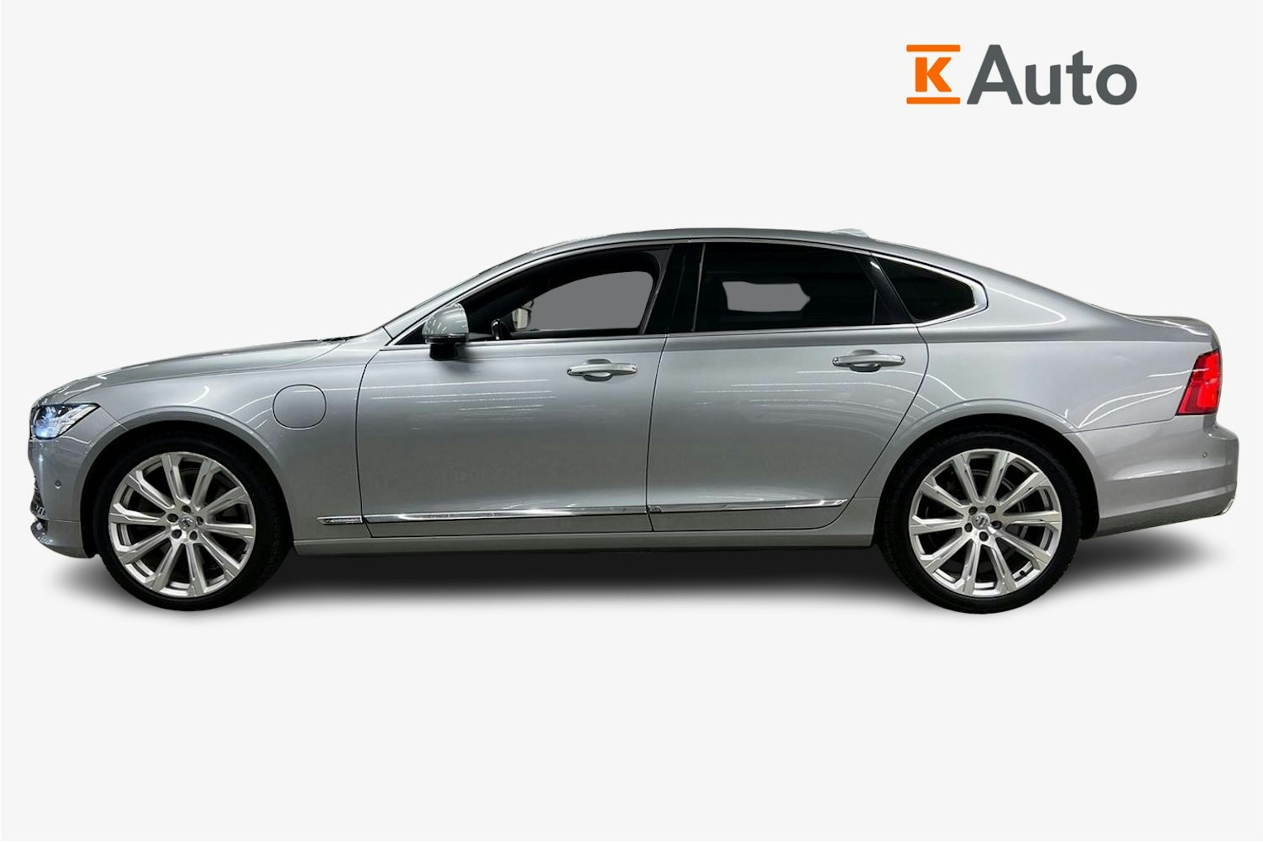 Harmaa Volvo S90 2018 kuva 5.