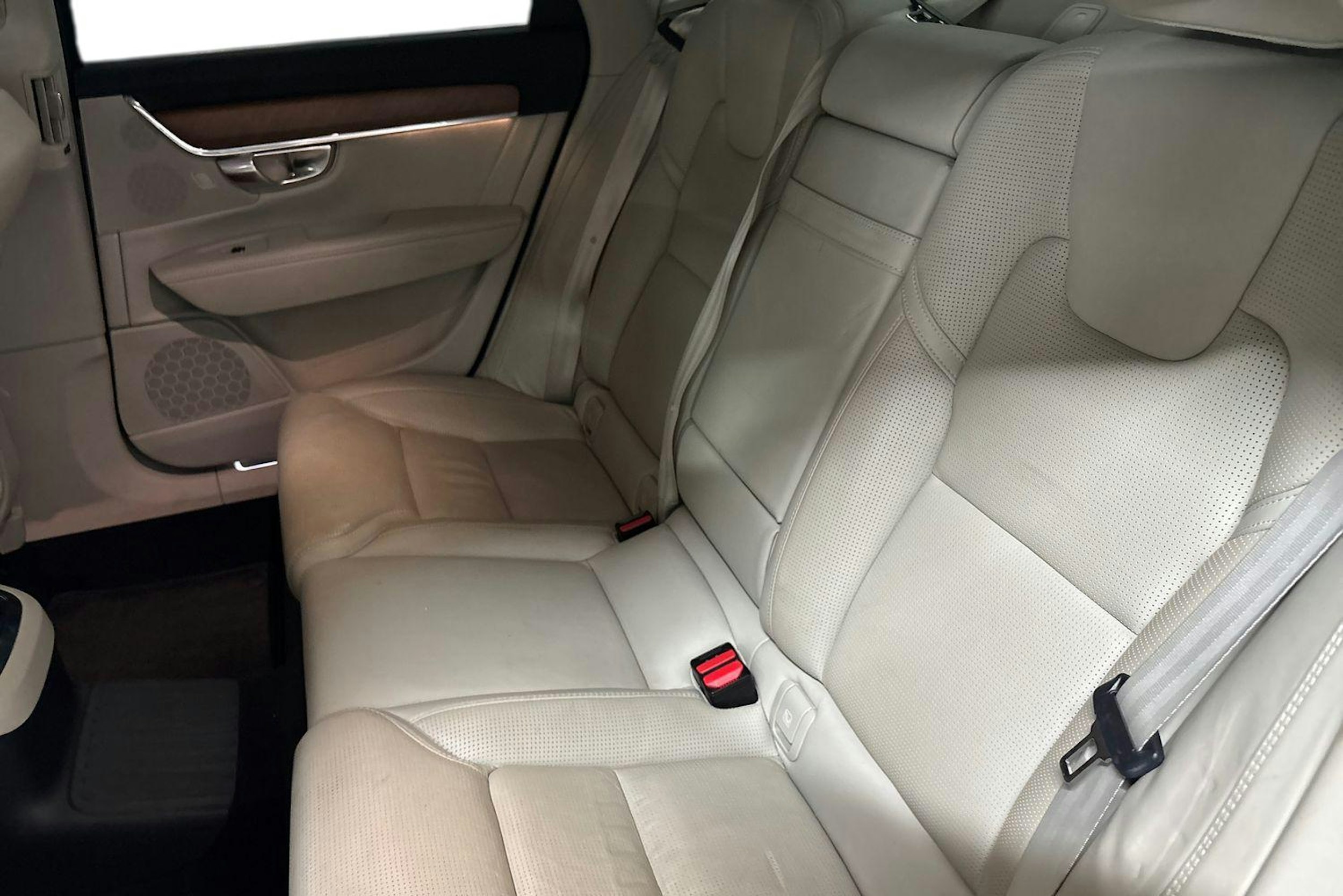 ruskea Volvo S90 2018 kuva 10.