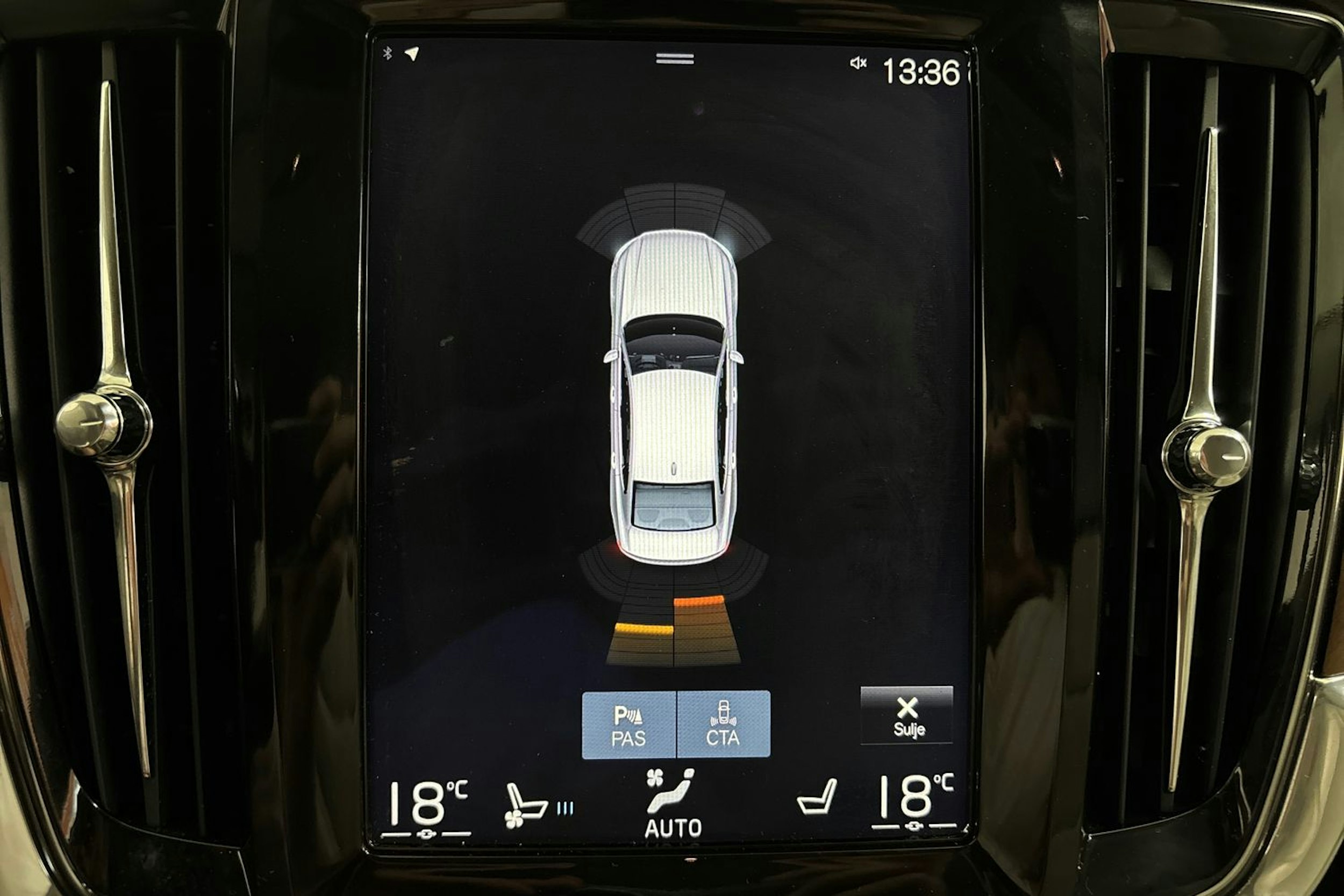 ruskea Volvo S90 2018 kuva 19.