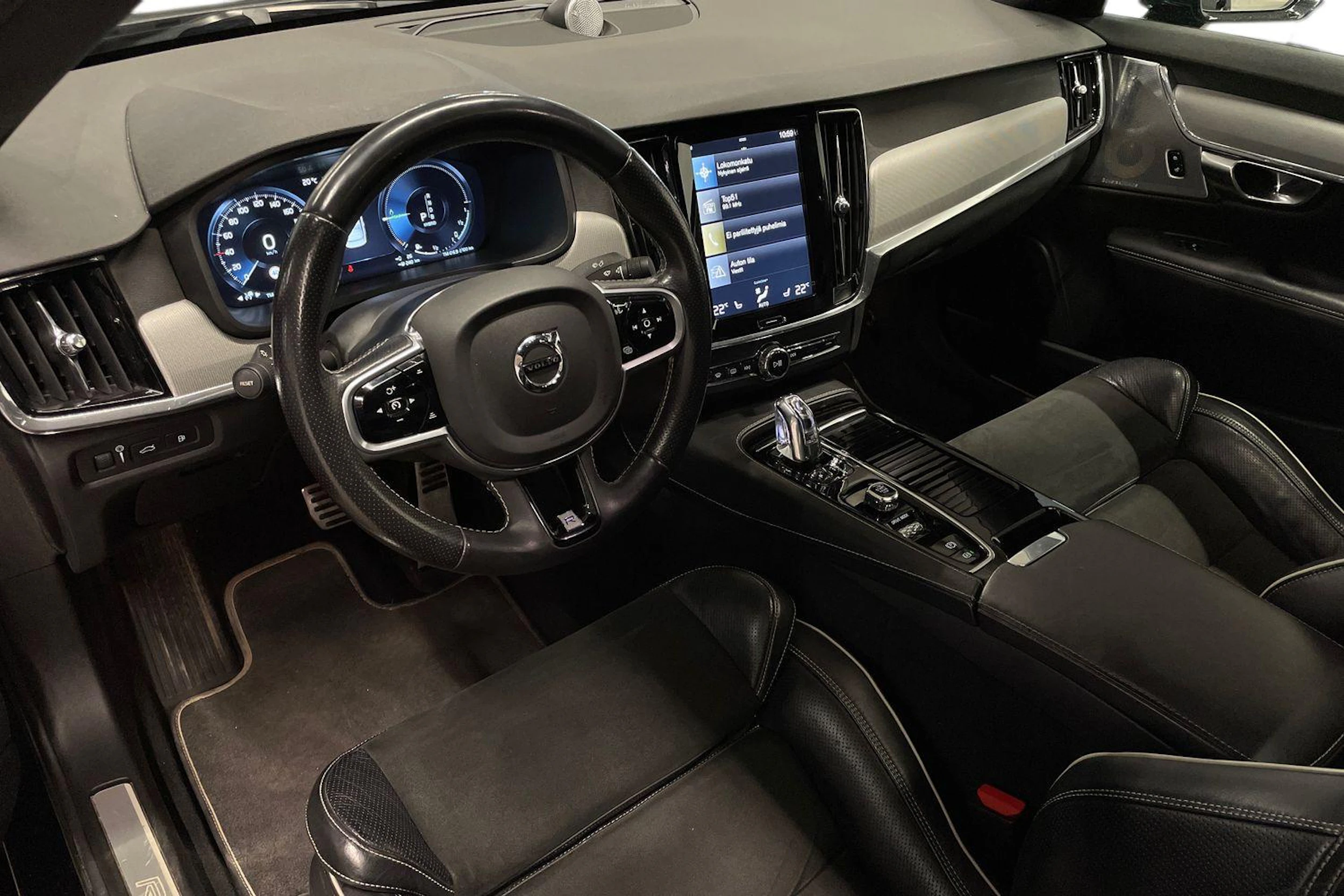 musta Volvo S90 2018 kuva 6.