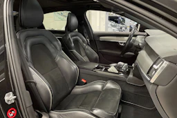 musta Volvo S90 2018 kuva 30.