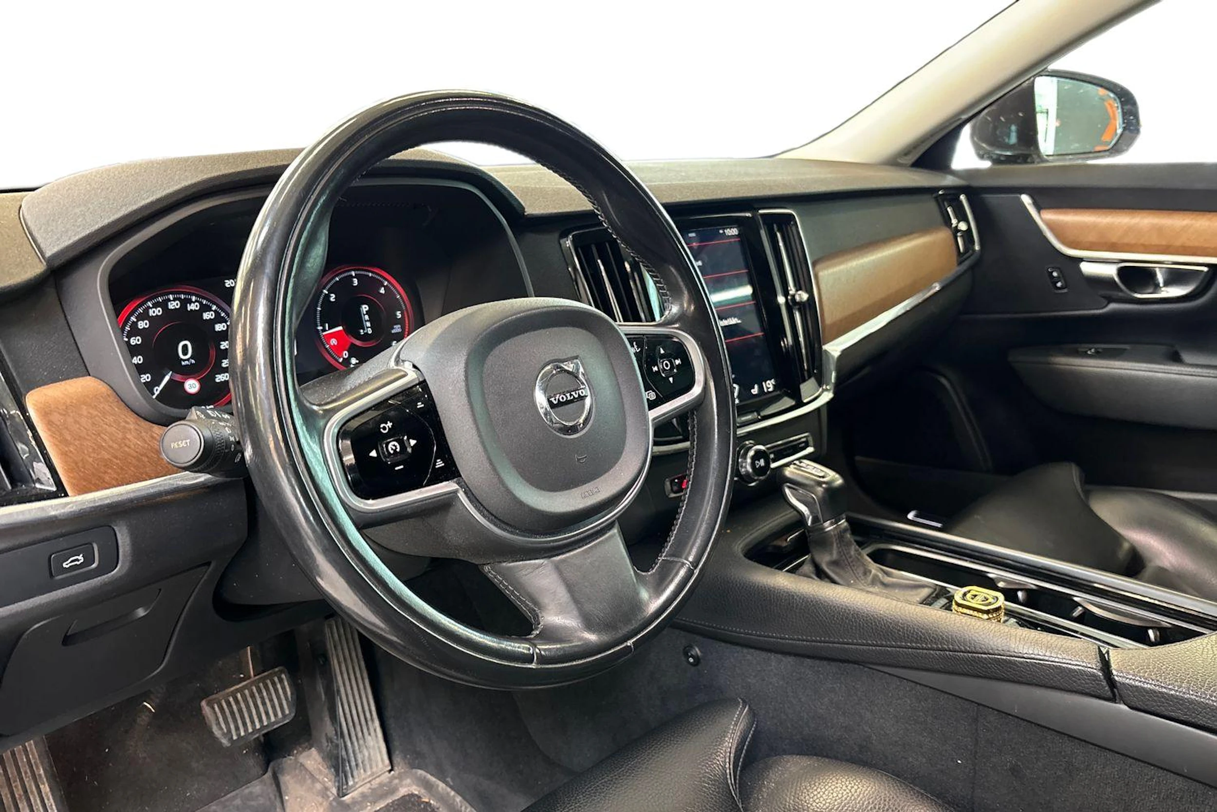 ruskea (beige) Volvo S90 2018 kuva 3.