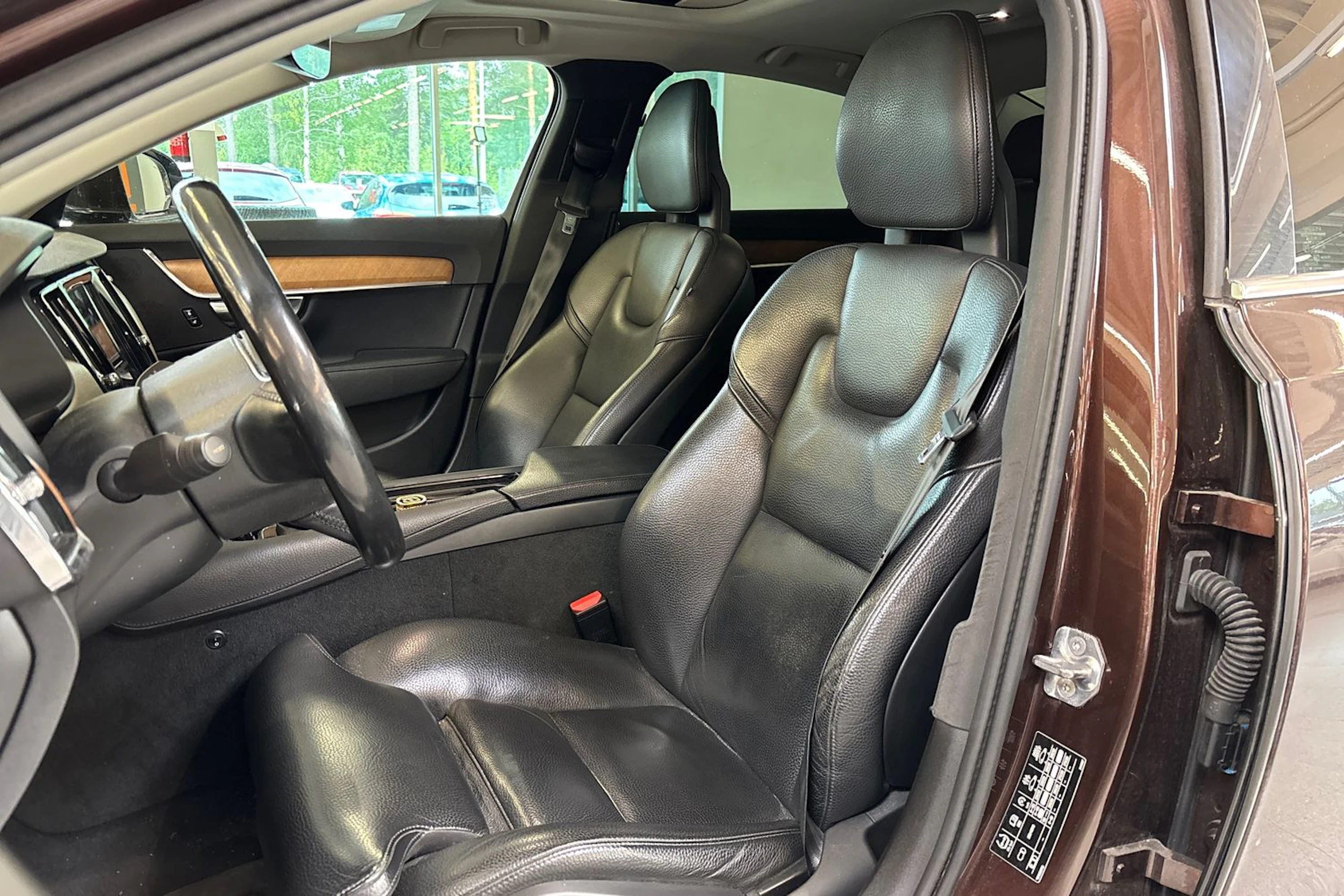 ruskea (beige) Volvo S90 2018 kuva 4.