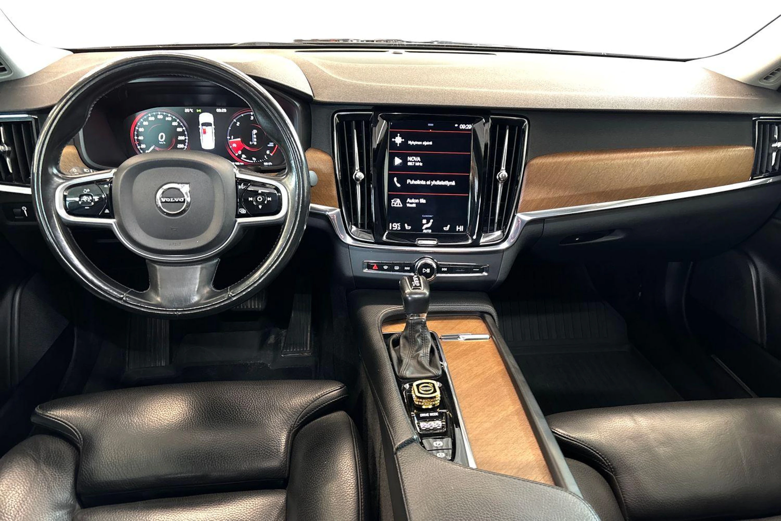ruskea (beige) Volvo S90 2018 kuva 7.